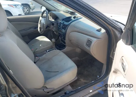 2004 Nissan Sentra 1.8S z USA, uszkodzony, nr VIN 3N1CB51D34L882170